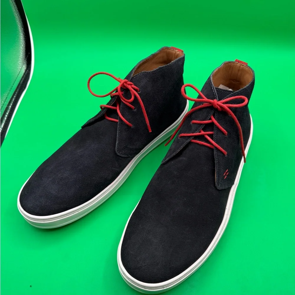 Navy Suede Chukka Boots with Red Laces